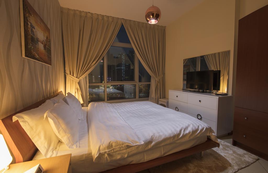 Two Bedroom With Sea View - Marina Diamond 4 Apartment Dubai